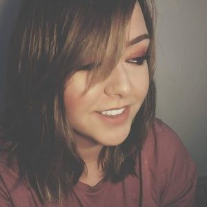 Meet your Posher, Casey